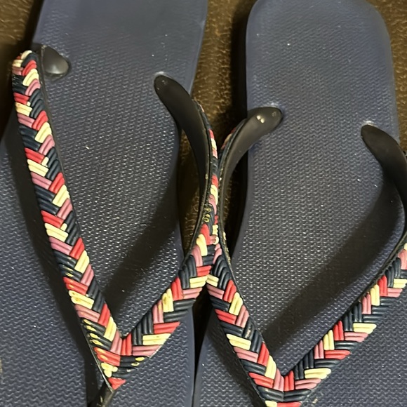 Size 8 flip flops - blue with multicolor straps - Picture 2 of 5